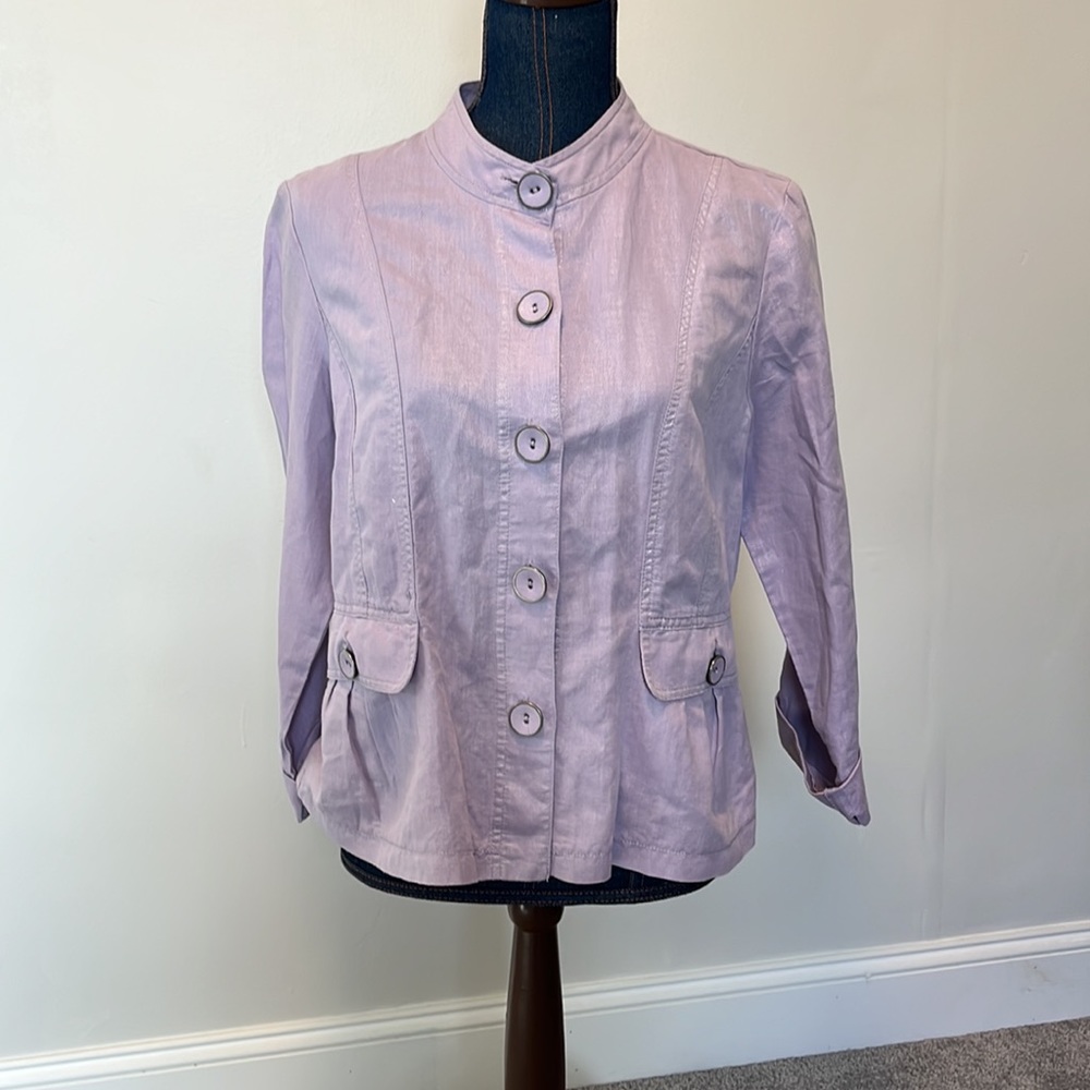 Chico’s size 1 medium lavender shimmery jacket